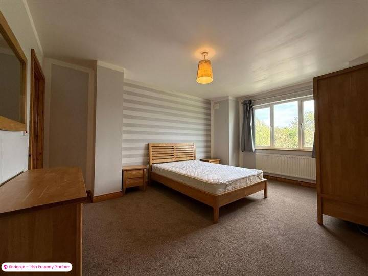 Semi-detached house for Sale in Ballaghaderreen, Roscommon