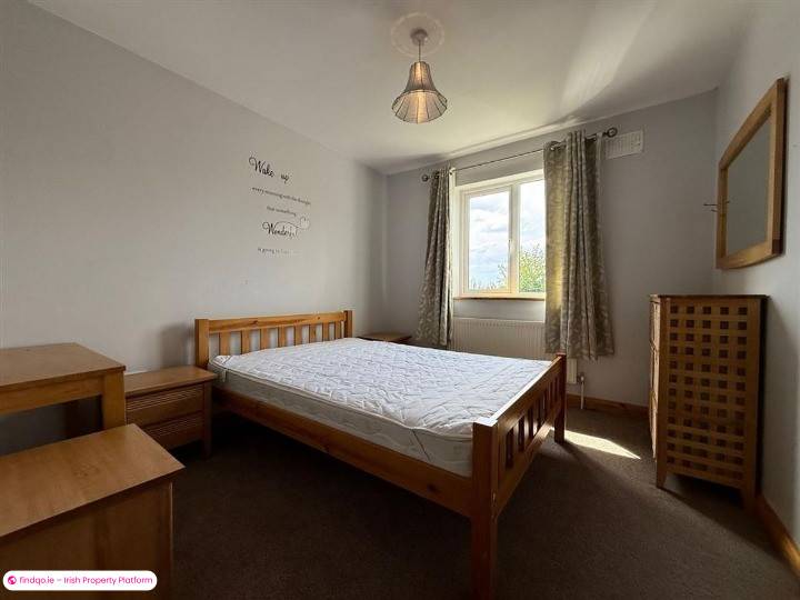 Semi-detached house for Sale in Ballaghaderreen, Roscommon