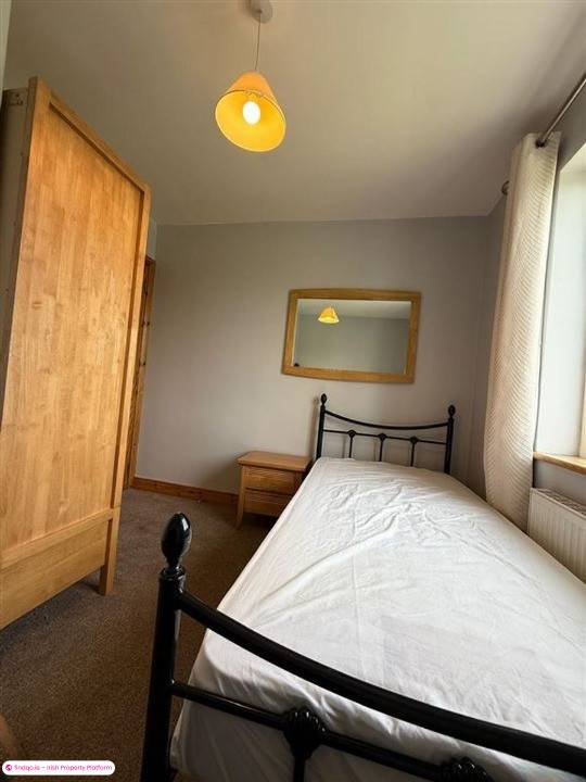 Semi-detached house for Sale in Ballaghaderreen, Roscommon