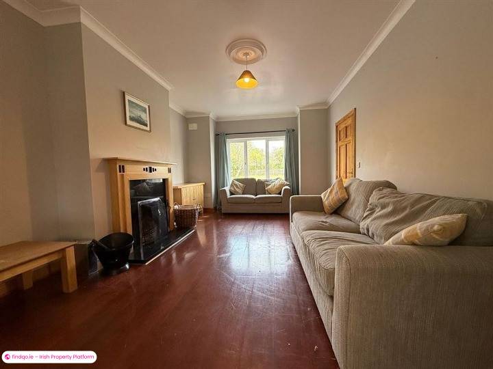 Semi-detached house for Sale in Ballaghaderreen, Roscommon
