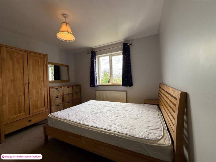 Semi-detached house for Sale in Ballaghaderreen, Roscommon