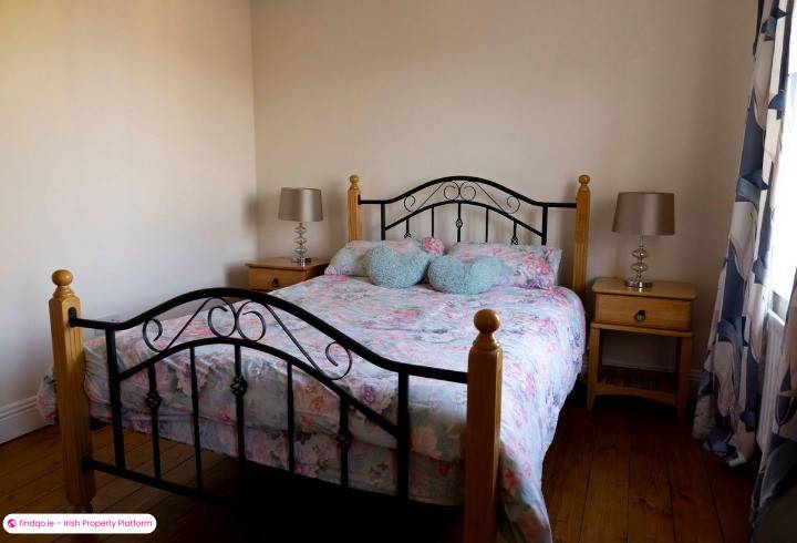 End of terrace house for Sale in New Ross, Wexford