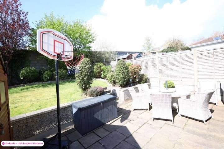 End of terrace house for Sale in Carrigaline, Cork