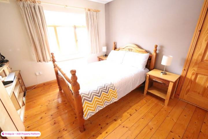 End of terrace house for Sale in Carrigaline, Cork