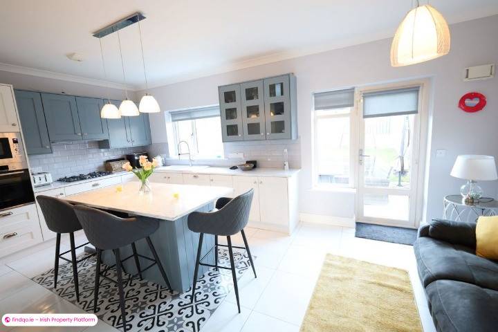 End of terrace house for Sale in Carrigaline, Cork