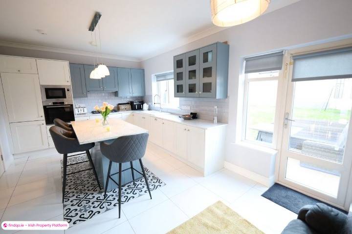 End of terrace house for Sale in Carrigaline, Cork