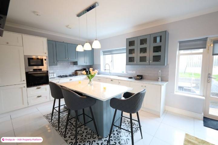 End of terrace house for Sale in Carrigaline, Cork