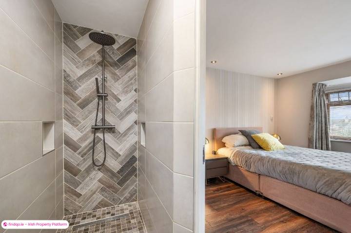 Semi-detached house for Sale in Carrigaline, Cork