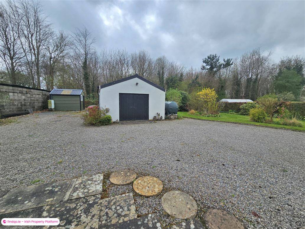 Detached house for Sale in Kilcullen, Kildare