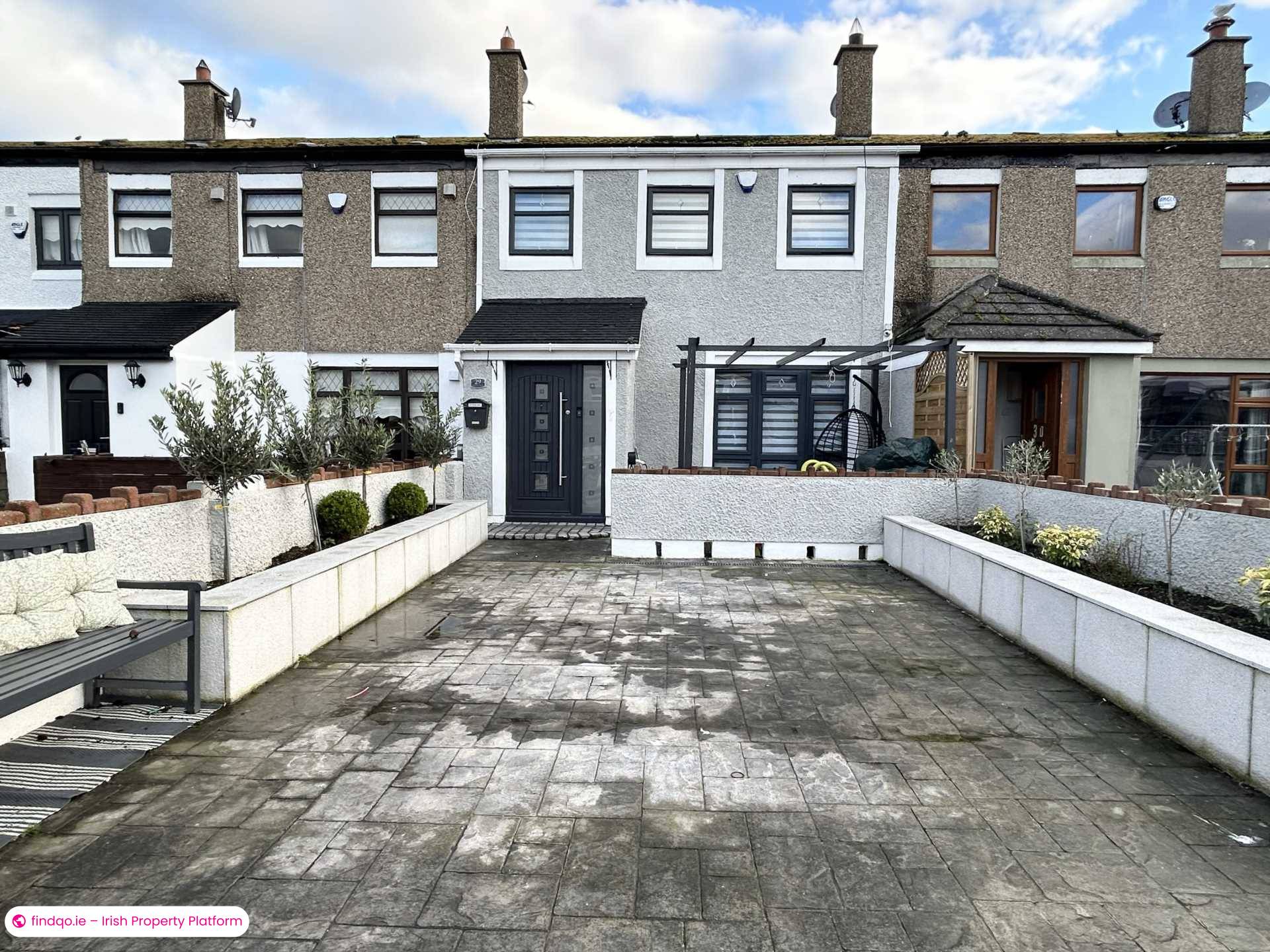 Semi-detached house for Sale in Dublin 17