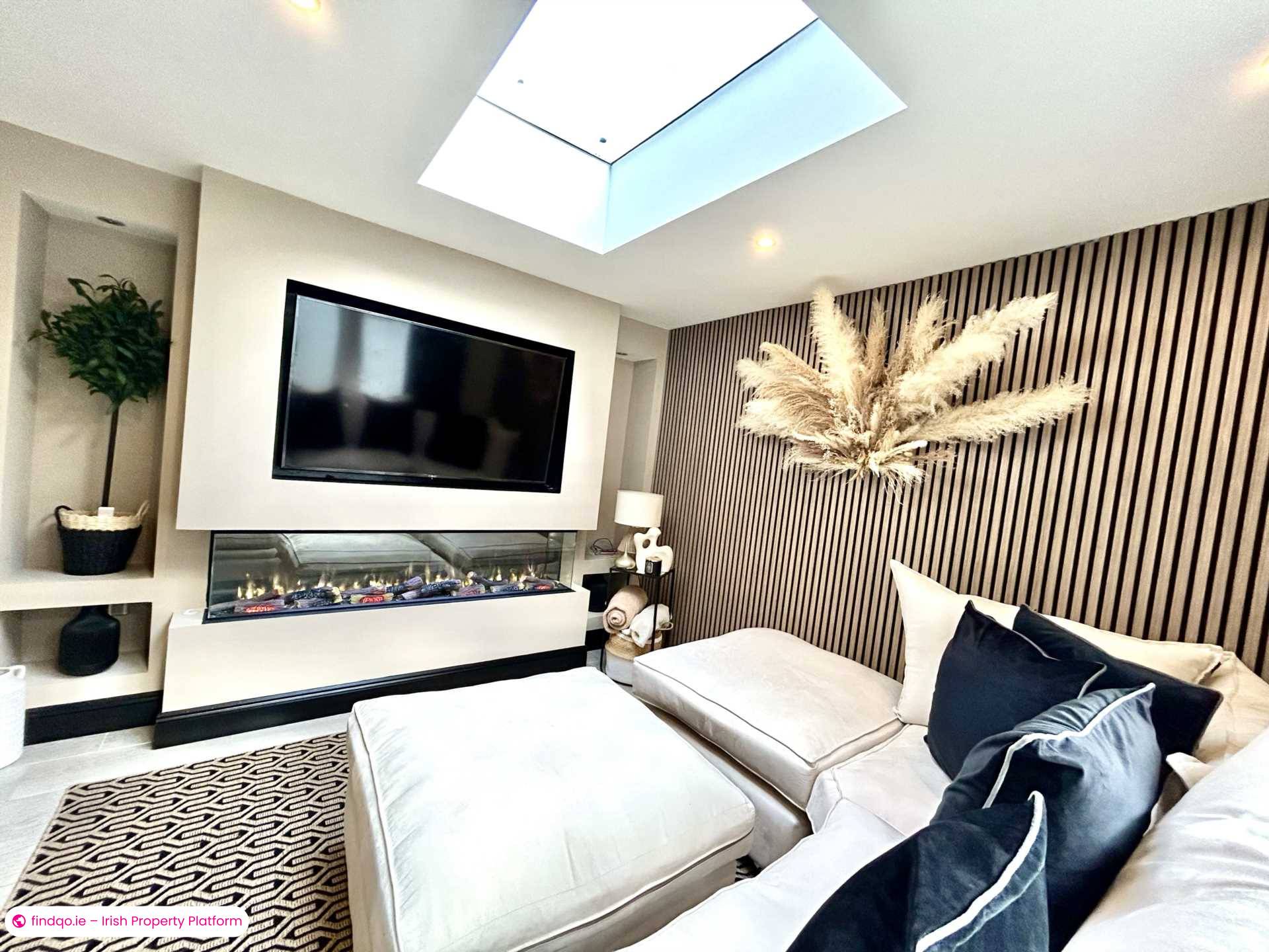Semi-detached house for Sale in Dublin 17