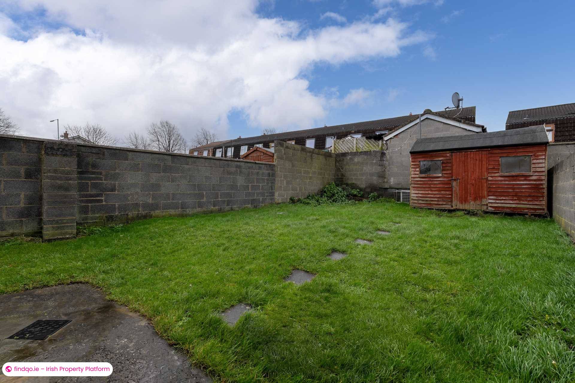 End of terrace house for Sale in Dublin 22