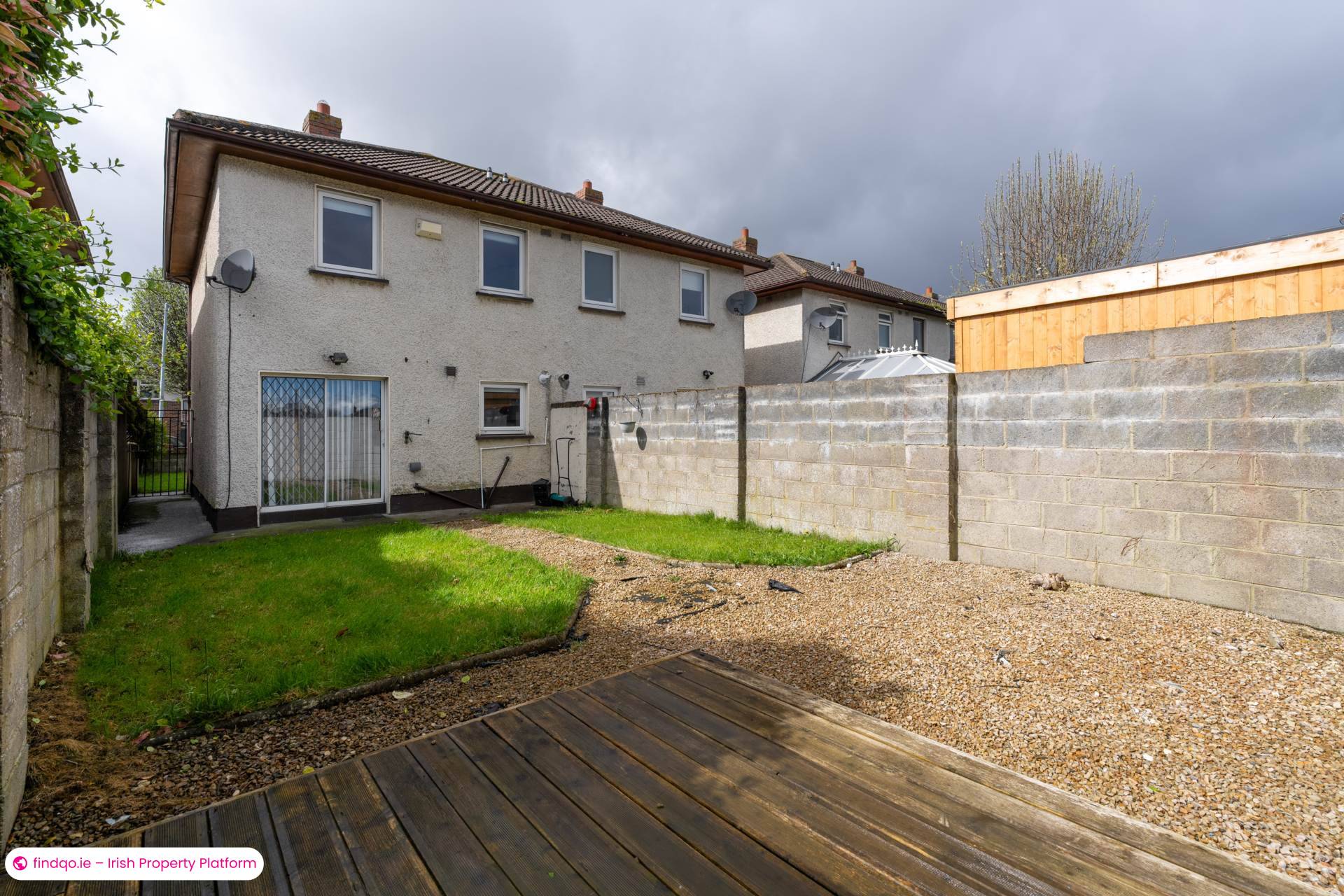 Semi-detached house for Sale in Dublin 22