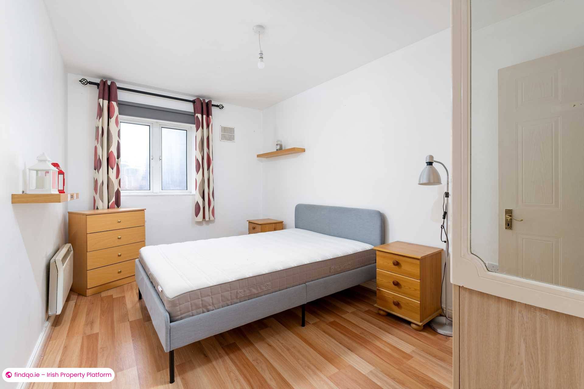 Apartment for Sale in 79 Stewart Hall