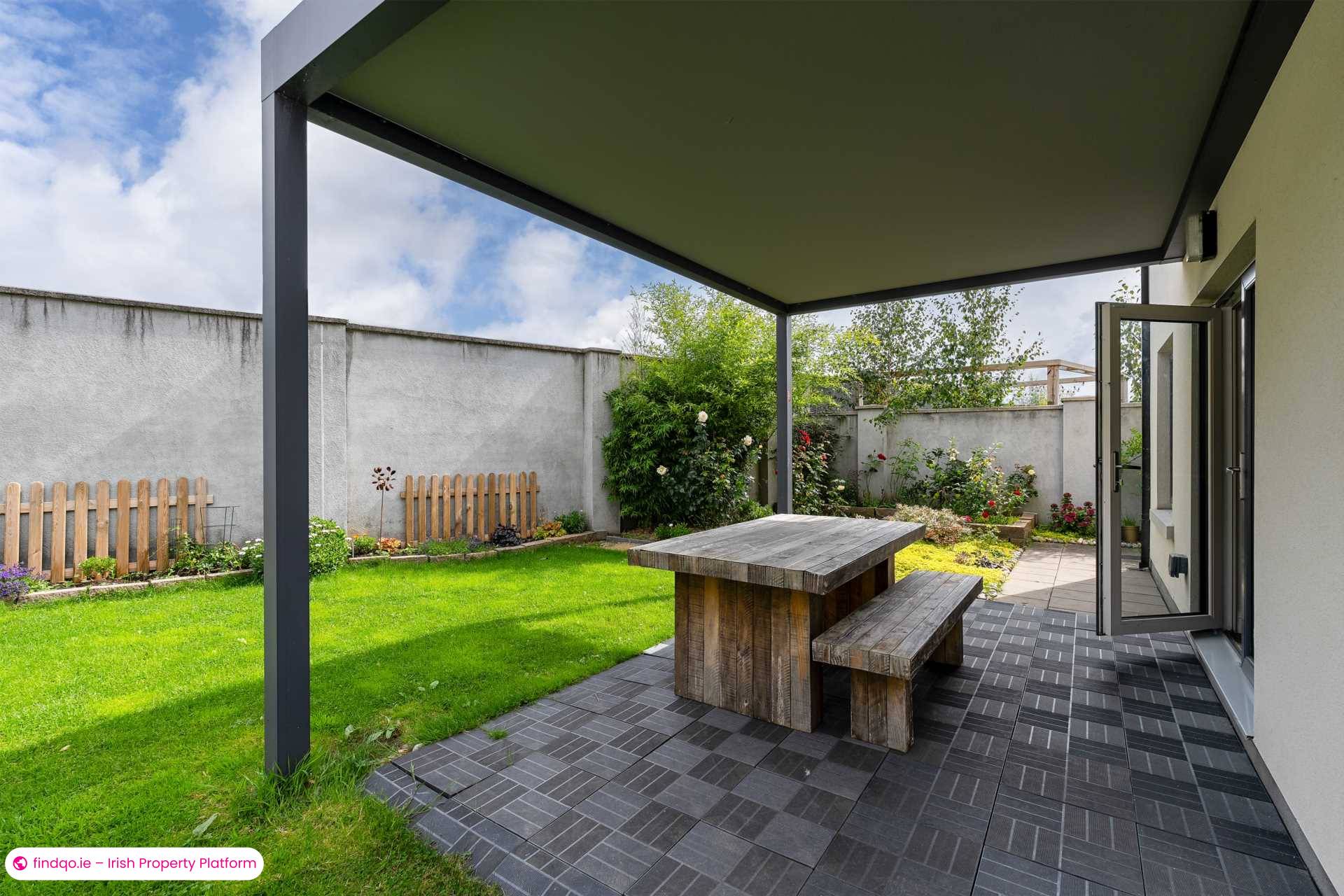 Detached house for Sale in Dublin 12