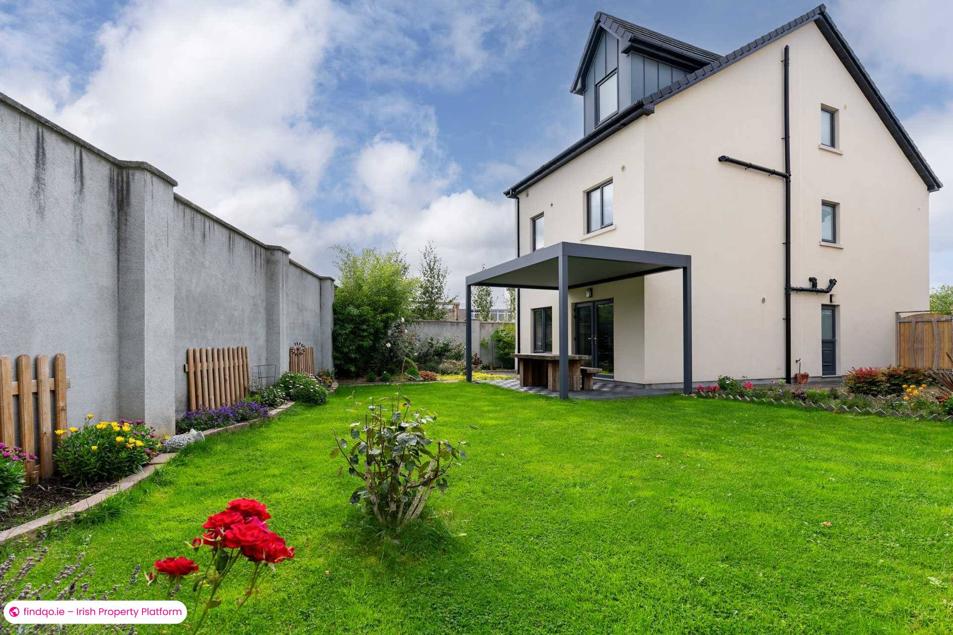 Detached house for Sale in Dublin 12