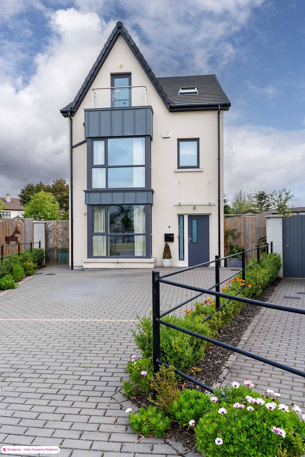 Detached house for Sale in Dublin 12