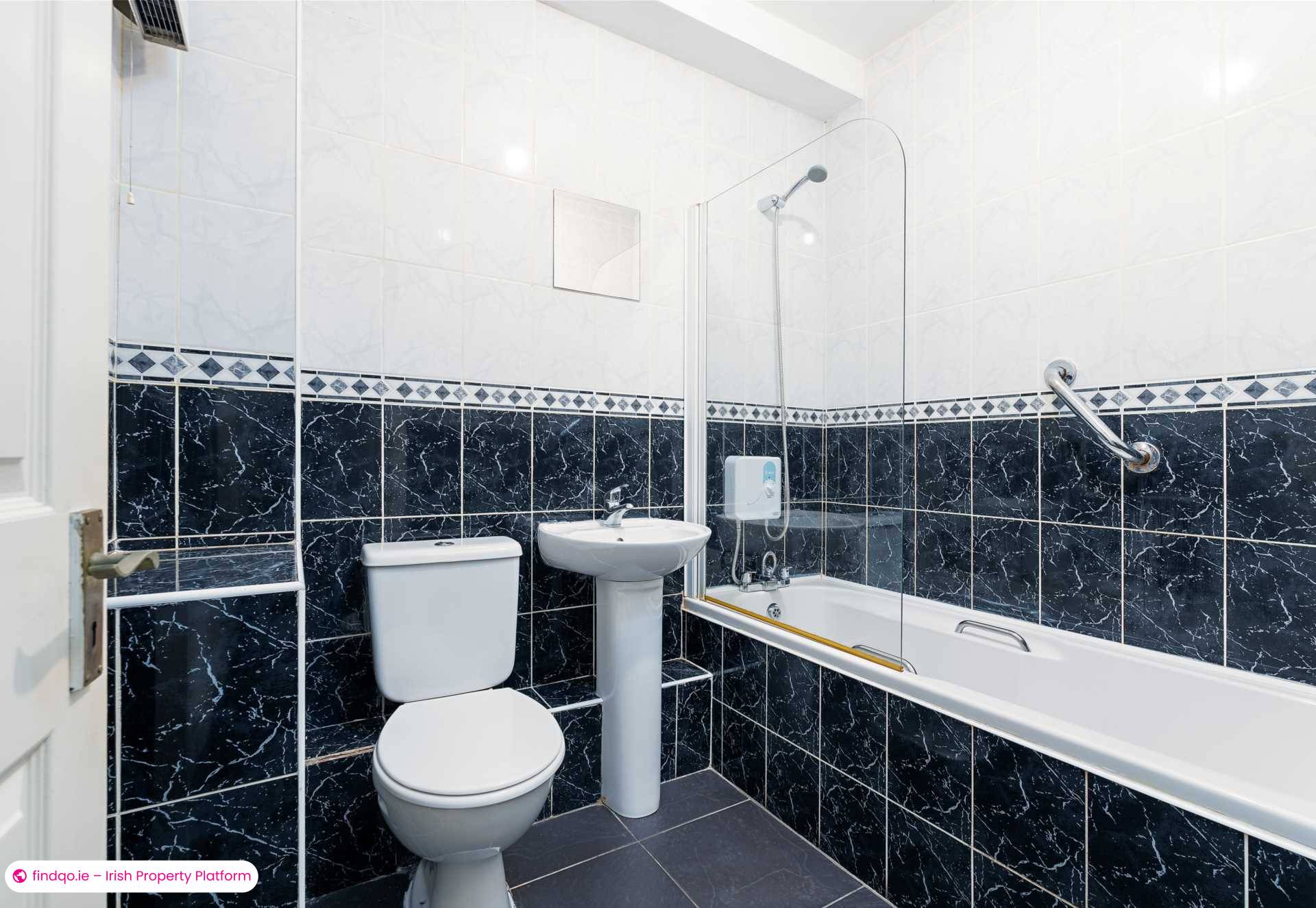 Apartment for Sale in 9 The Spinnaker, Arran Quay
