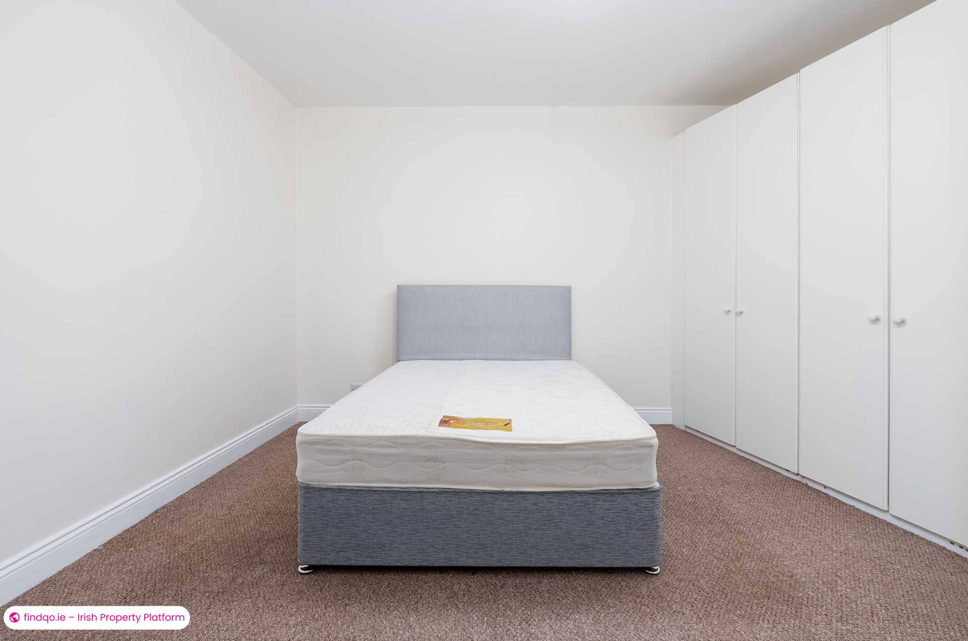 Apartment for Sale in Apartment 4, 17 Mark`s Alley West, Dublin  8