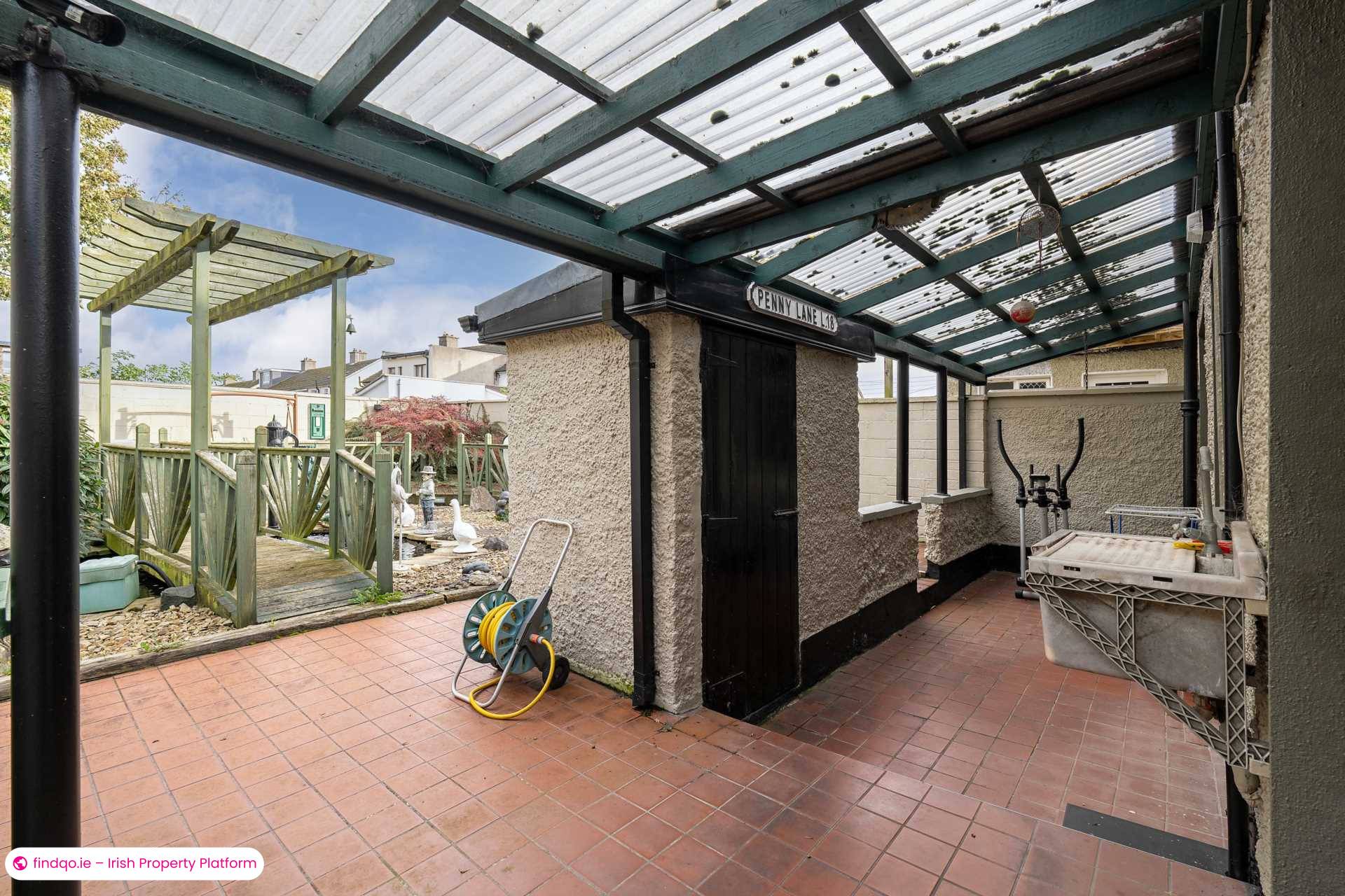 Semi-detached house for Sale in Dublin 10