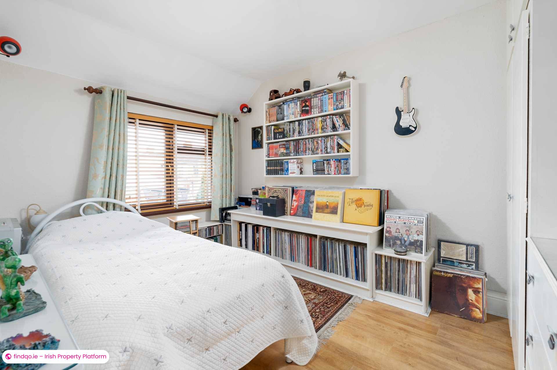 Semi-detached house for Sale in Dublin 10