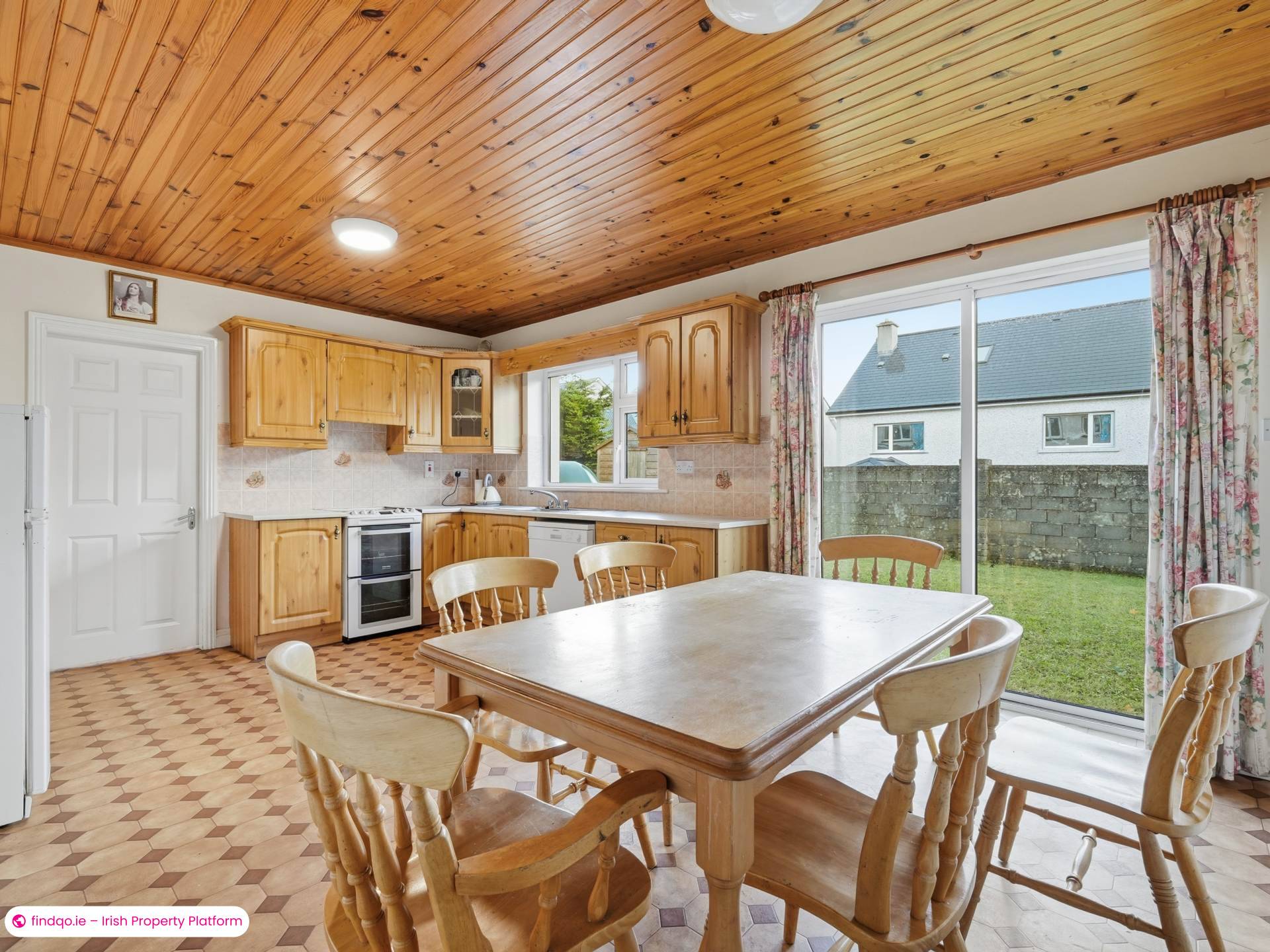 Detached house for Sale in Castlebar, Mayo