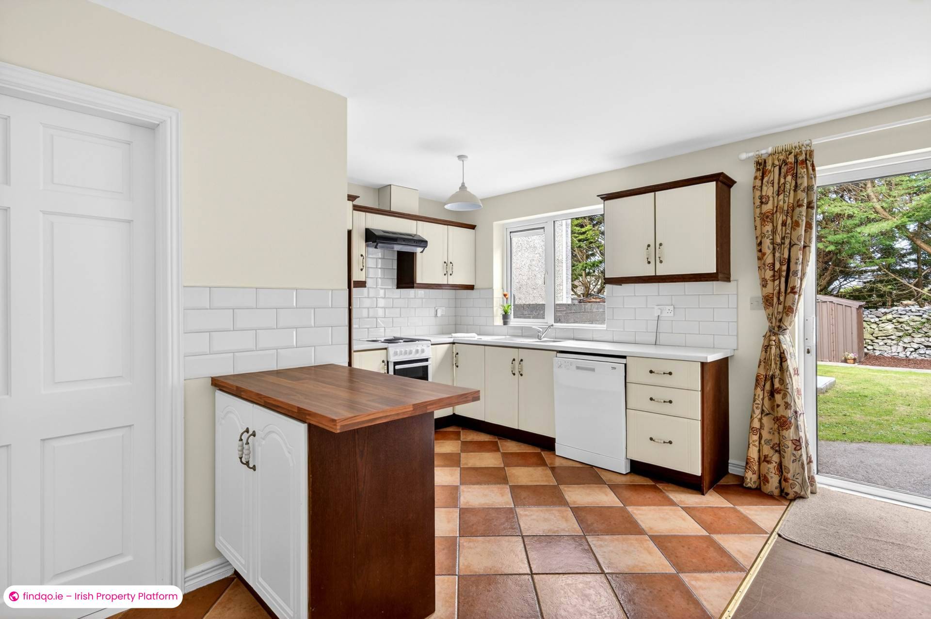 Semi-detached house for Sale in Headford, Galway