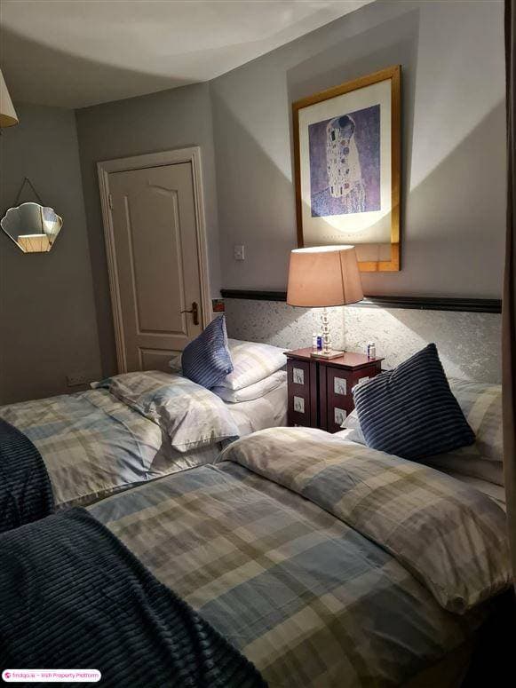 Semi-detached house for Sale in Lucan, Dublin (County)