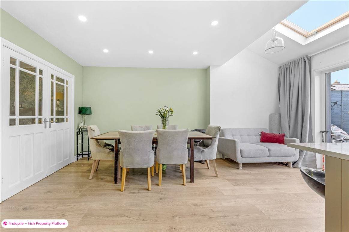 Semi-detached house for Sale in Lucan, Dublin (County)