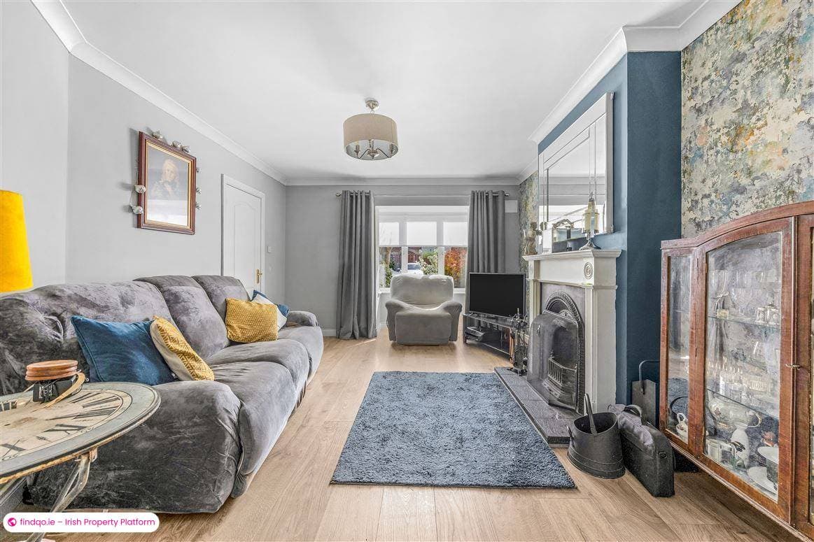 Semi-detached house for Sale in Lucan, Dublin (County)