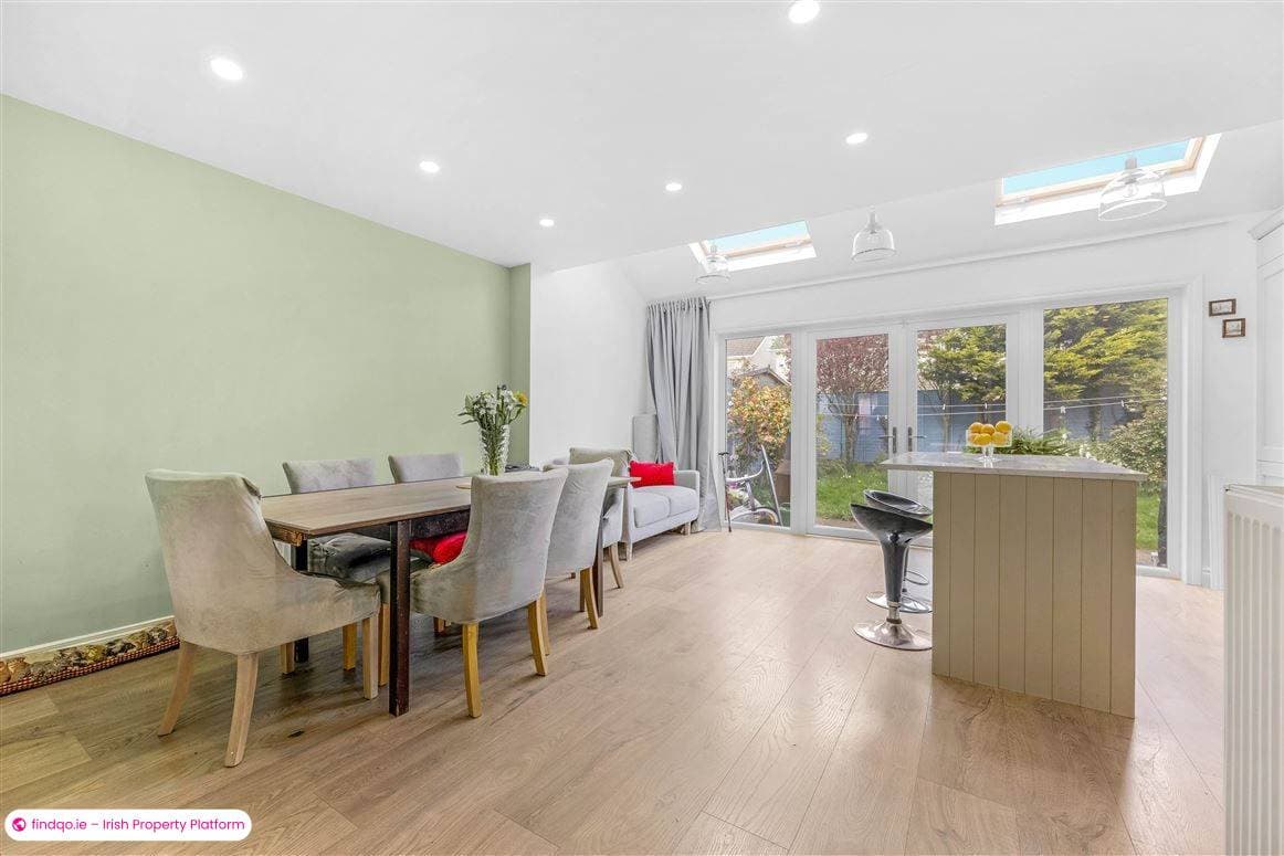 Semi-detached house for Sale in Lucan, Dublin (County)