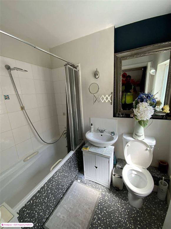 Semi-detached house for Sale in Lucan, Dublin (County)