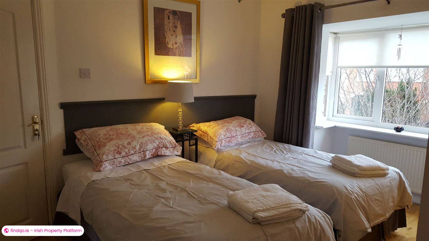 Semi-detached house for Sale in Lucan, Dublin (County)
