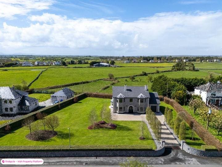 Detached house for Sale in Oranmore, Galway