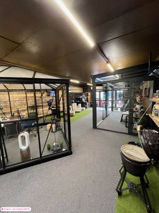 Retail Unit for Rent in Townparks, Galway