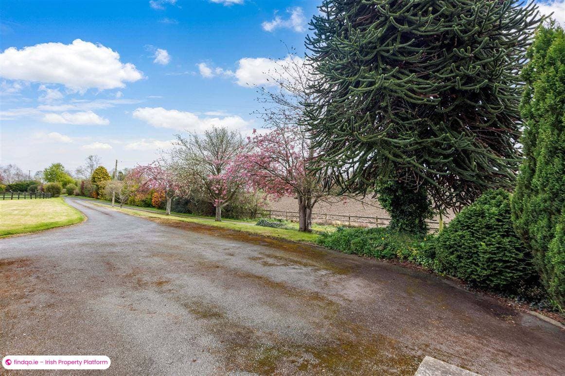 Bungalow for Sale in The Ward, Dublin 11