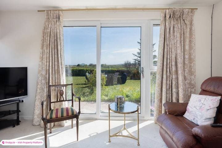 Detached house for Sale in Garryvoe, Cork