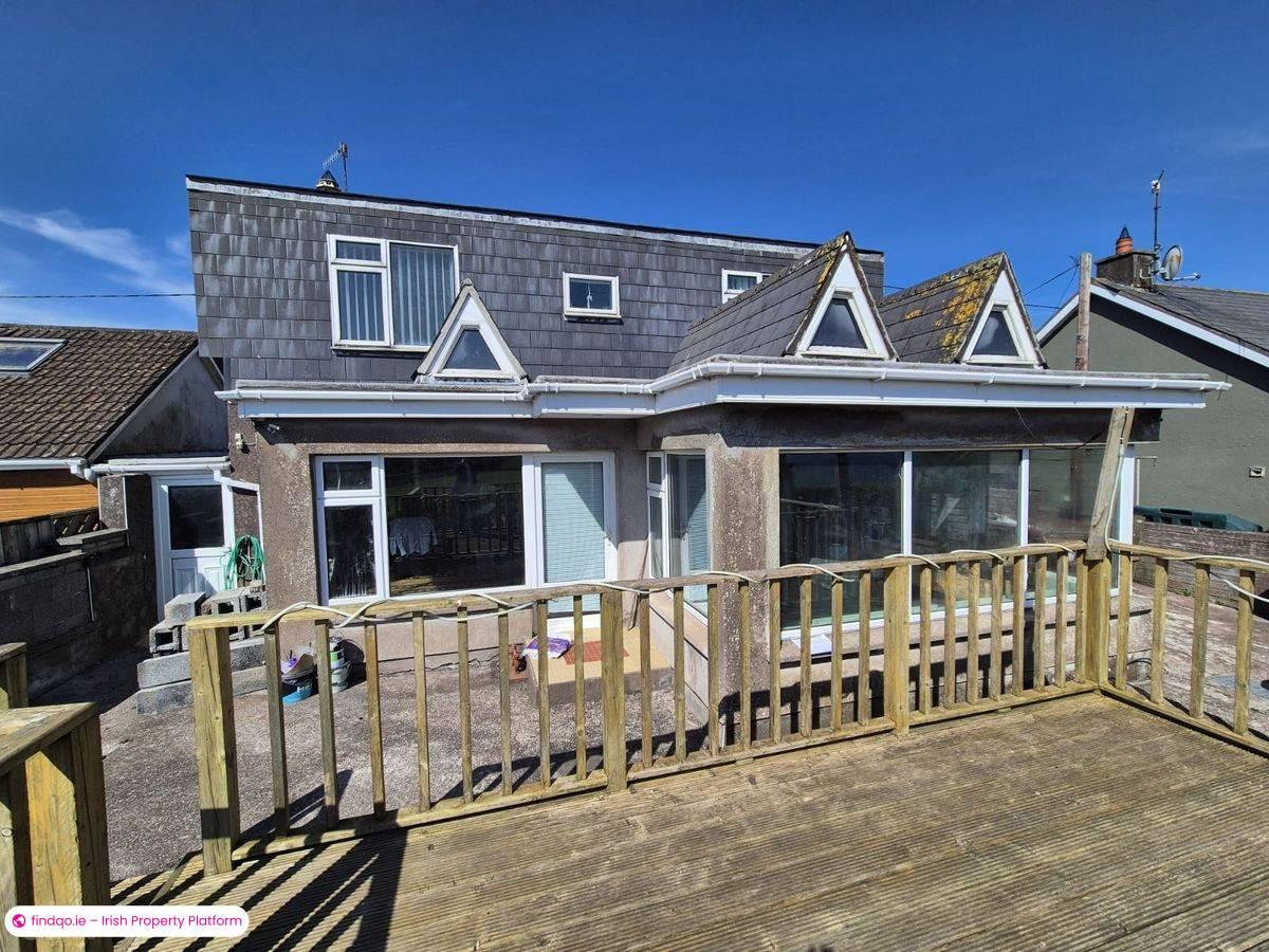 Detached house for Sale in Myrtleville, Cork