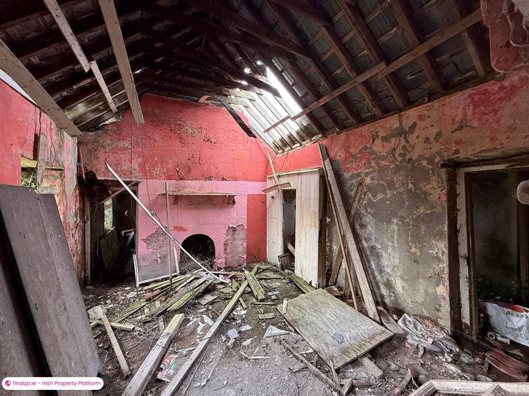 Detached house for Sale in Charlestown, Mayo