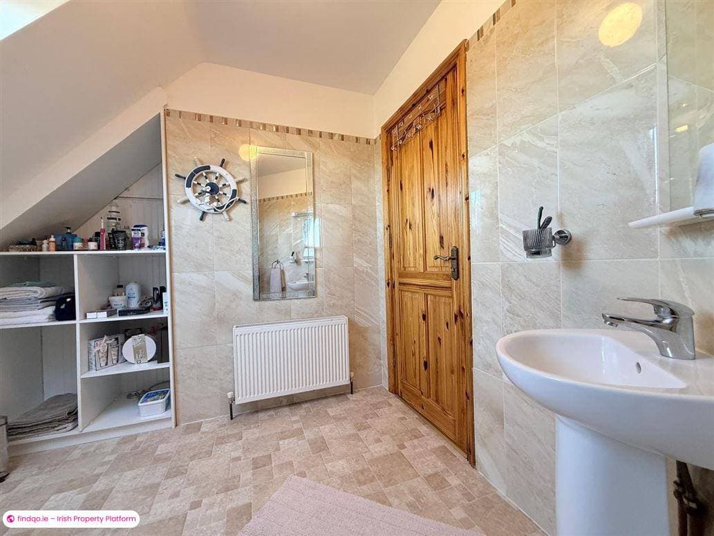 Detached house for Sale in Charlestown, Mayo
