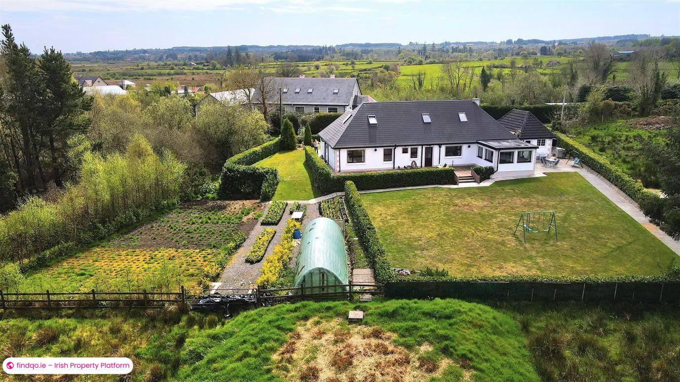 Detached house for Sale in Charlestown, Mayo