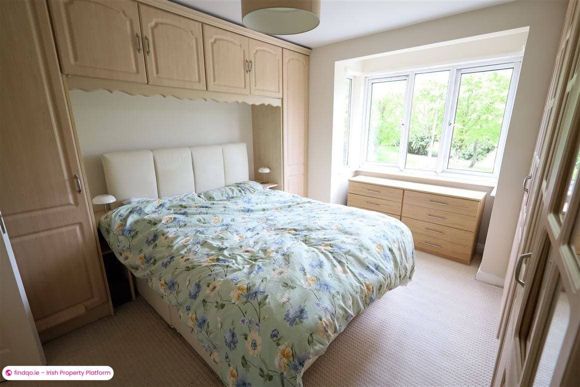 Semi-detached house for Sale in Passage West, Cork