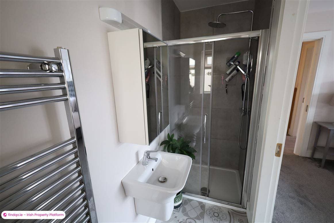 Semi-detached house for Sale in Carrigaline, Cork