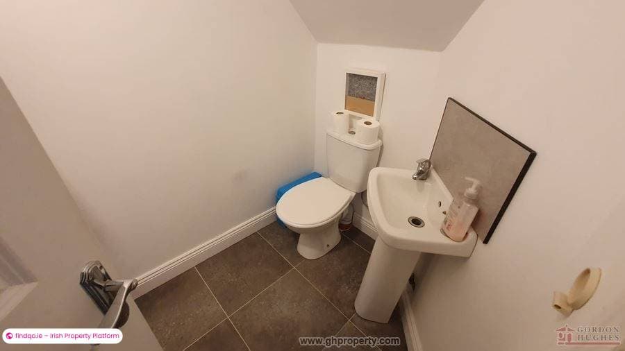 Terraced house for Sale in Carrick-on-Shannon, Leitrim