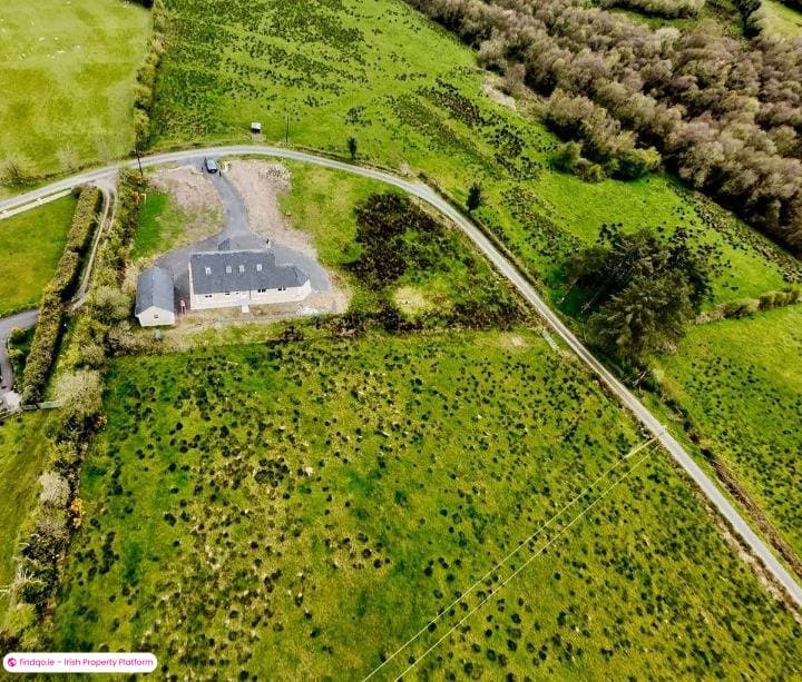 Detached house for Sale in Carrigallen, Leitrim