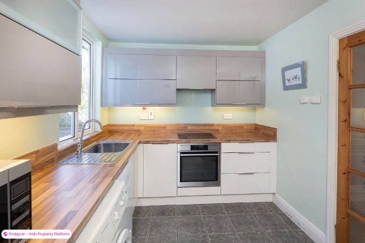 Detached house for Sale in Ballycotton, Cork