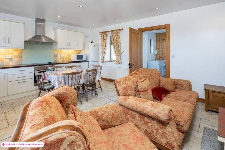 Semi-detached house for Sale in Ballycotton, Cork