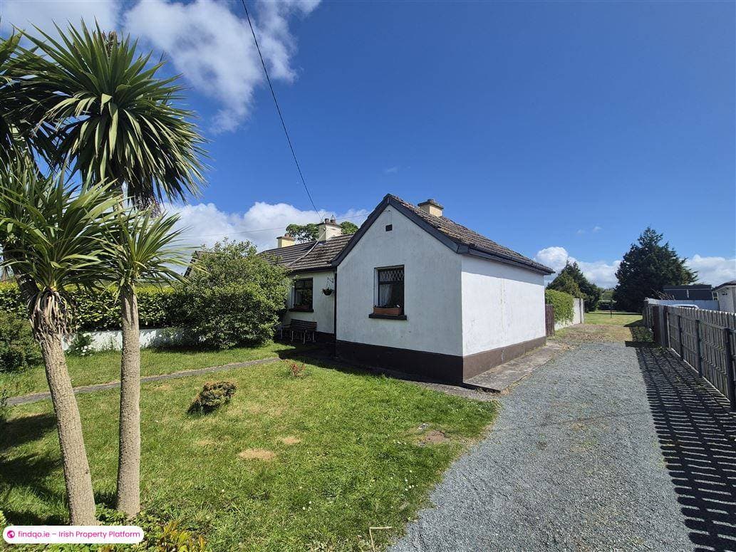 Semi-detached house for Sale in Moone, Kildare