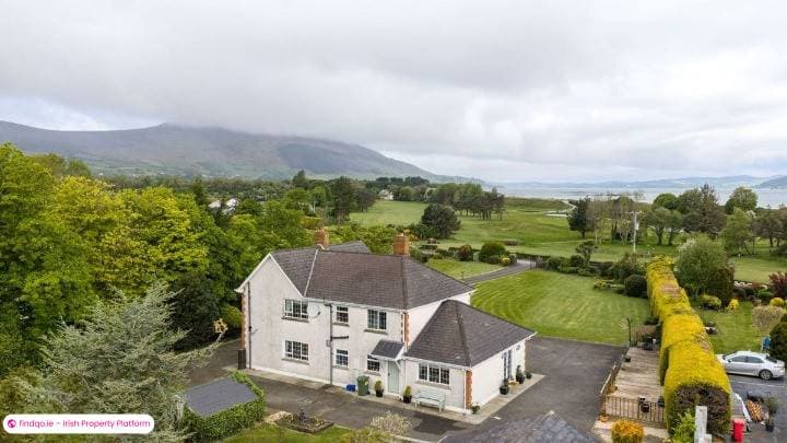Detached house for Sale in Carlingford, Louth