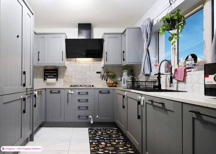 End of terrace house for Sale in Drogheda, Louth